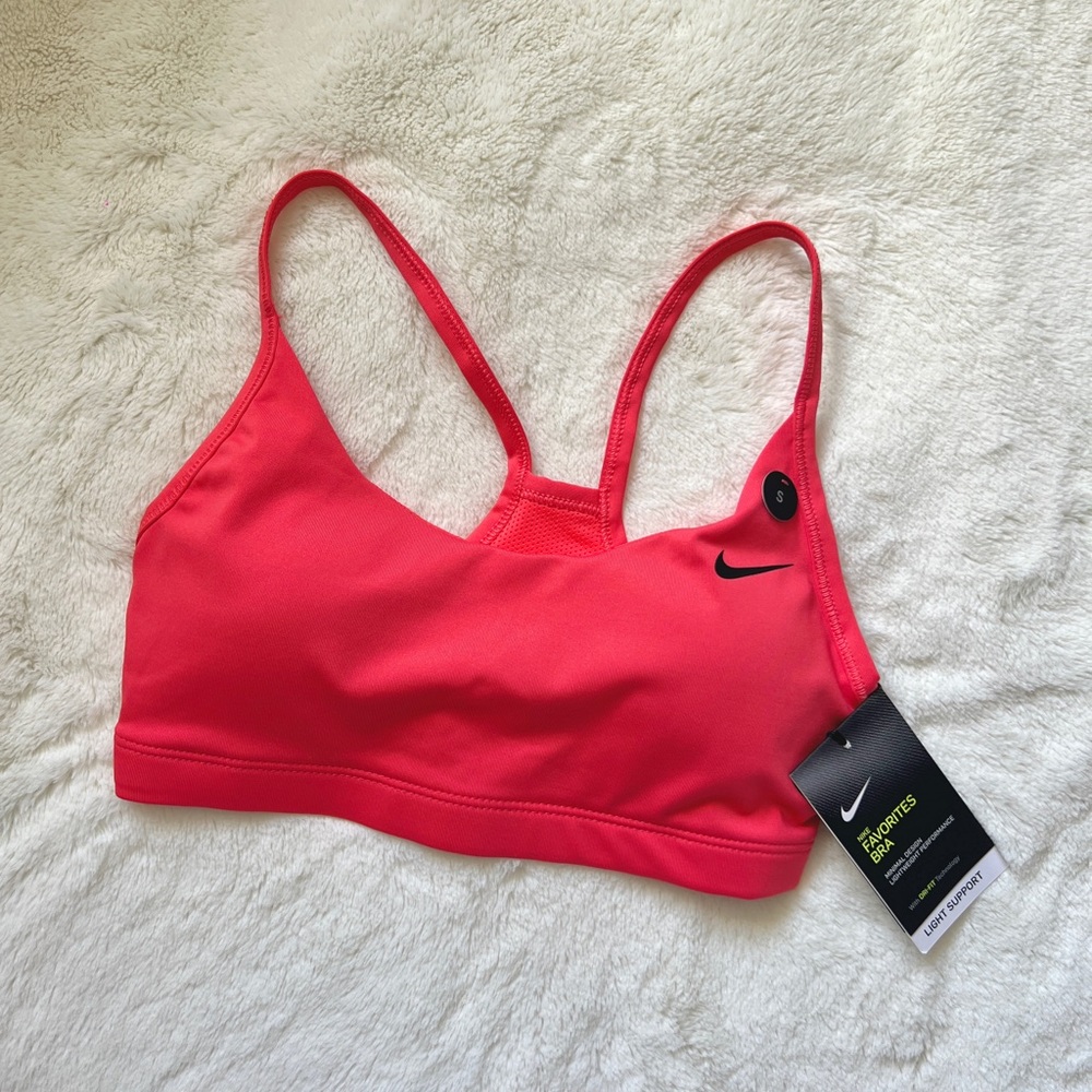 NWT Nike | Women's Favorites Light Support Bra